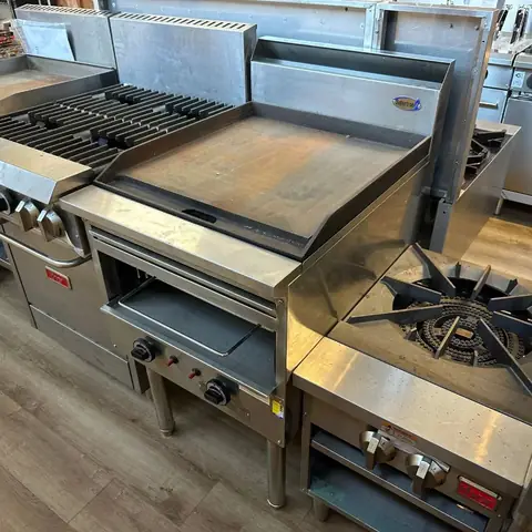Used Equipment / Ex-Showroom Stock - Commercial Kitchen Equipment | KW Commercial