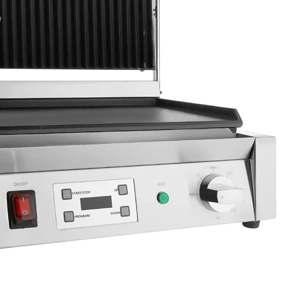 Apuro CU609-A Extra Large Contact Grill – Ribbed & Flat Plate, 2.5kW commercial kitchen equipment
