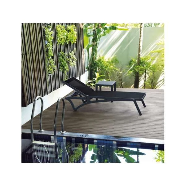 Siesta Pacific Sun Lounger/Ocean Side Table 2 Pc Package - White/White