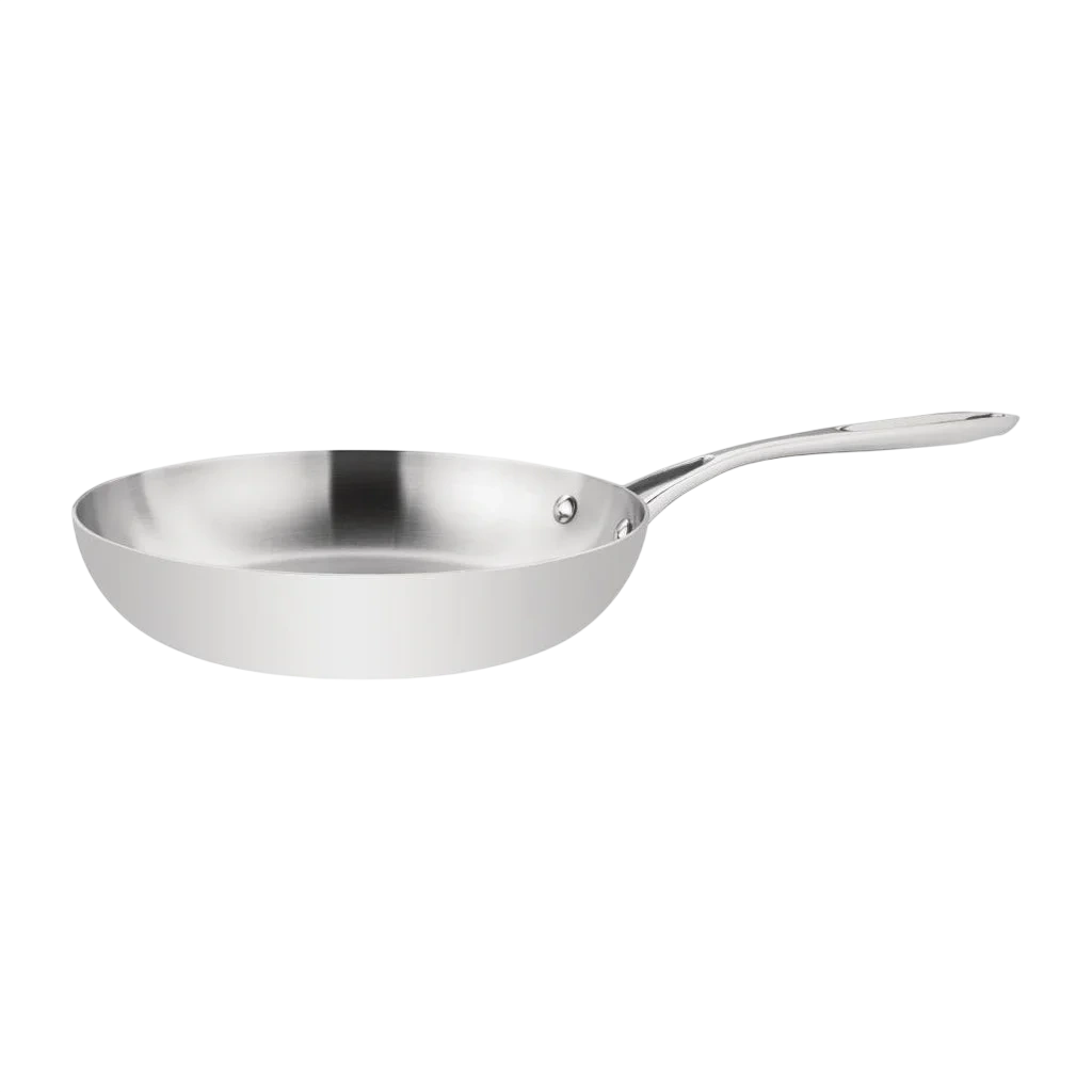 Vogue Y320 Tri-Wall Frying Pan 240mm – 2.2L Induction Compatible commercial kitchen equipment