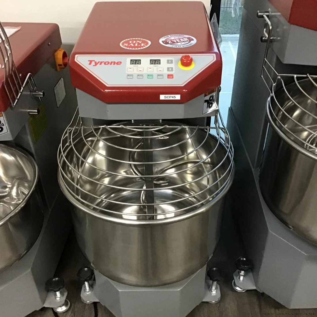 Ex-Showroom: Tyrone Fixed Head Heavy Duty 45L Spiral Mixer - SCP45-VIC1069